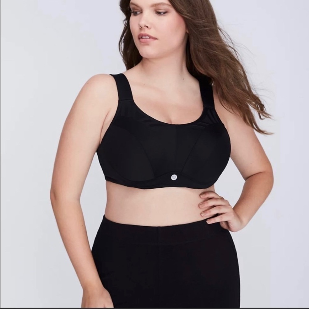 Lane Bryant Livi active‎ Max support sports bra size 44DD
